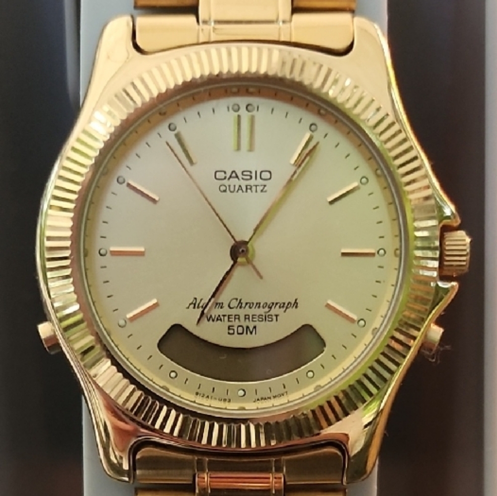 Vintage Casio AQ-313W (or AQ-313 WR) Quartz Watch. New In Box!!